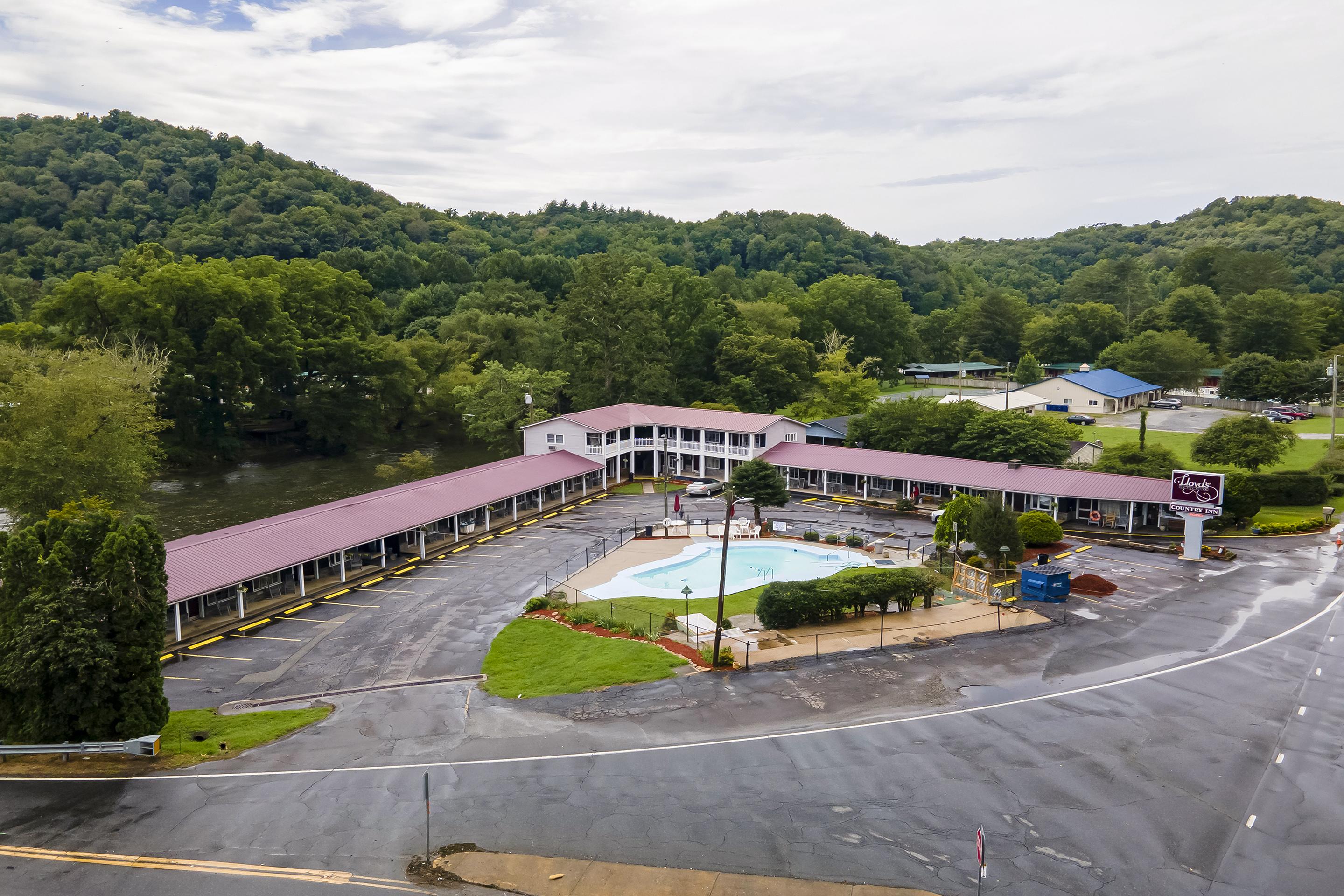 Lloyd'S On The River Country Inn By Oyo Bryson City Exterior foto